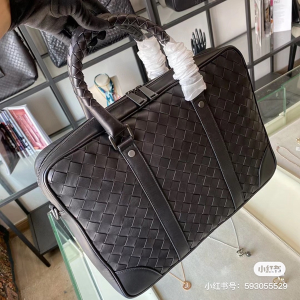 ボッテガヴェネタバッグ全体デザイン